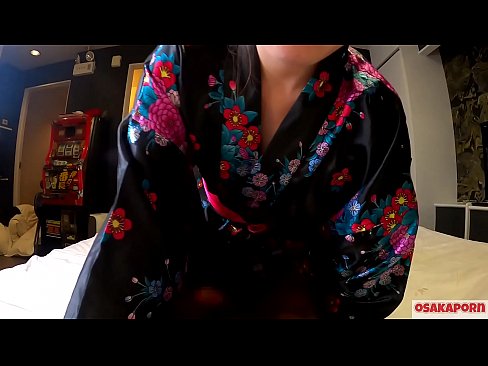 ❤️ Giovane ragazza cosplay ama il sesso fino all'orgasmo con uno squirt in una cavallerizza e un pompino. Ragazza asiatica con figa pelosa e belle tette in costume tradizionale giapponese in video amatoriale che mostra la masturbazione con fuck toys. Sakura 3 OSAKAPORN. ❤ Porno analeal it.dewporn.ru ❤️